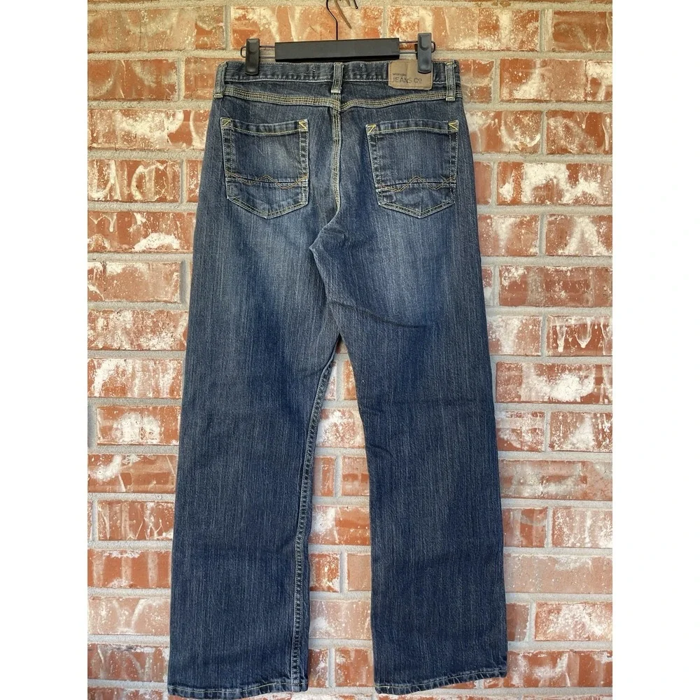 Wrangler Jeans Mens 29x30 Blue Relaxed Boot Cut Medium‎ Wash EUC